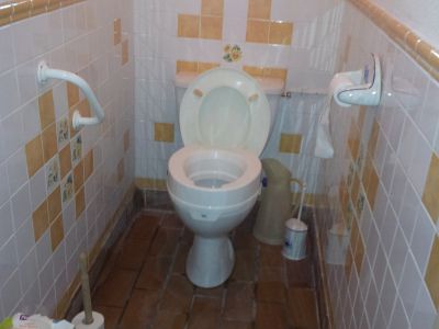 Pose de fäience dans les wc d’une maison - Vieux Boucau - Landes (40).