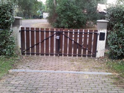 Modification d’un portail existant avec pose d’un portail aluminium - Vieux Boucau - Landes (40).